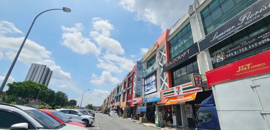 Bandar Uda Utama – 3 Storey Shoplot – Ground Floor – FOR RENT