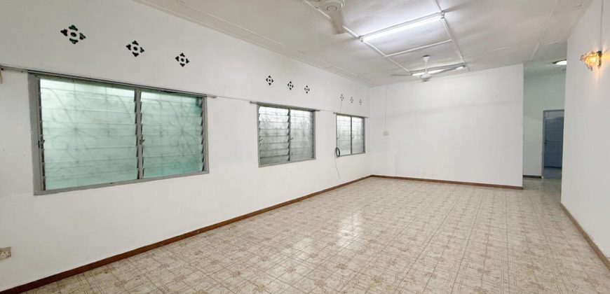 Taman Melodies @ Jb Town – Single Storey Bungalow House – FOR RENT