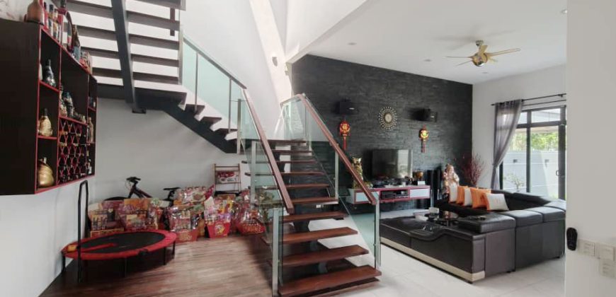 Taman Nusa Duta – 2 Storey Semi Detached House – FOR SALE