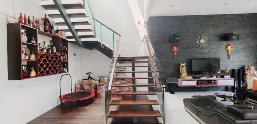 Taman Nusa Duta – 2 Storey Semi Detached House – FOR SALE