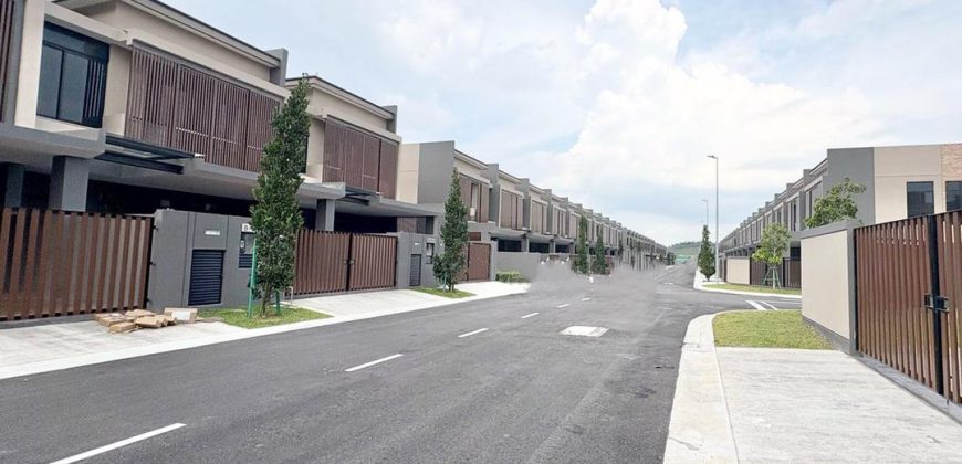 Aurora Resort Villas @ Iskandar Puteri – 2 Storey Superlink House – FOR SALE Aurora Resort Villas @ Iskandar Puteri – 2 Storey Superlink House – FOR SALE
