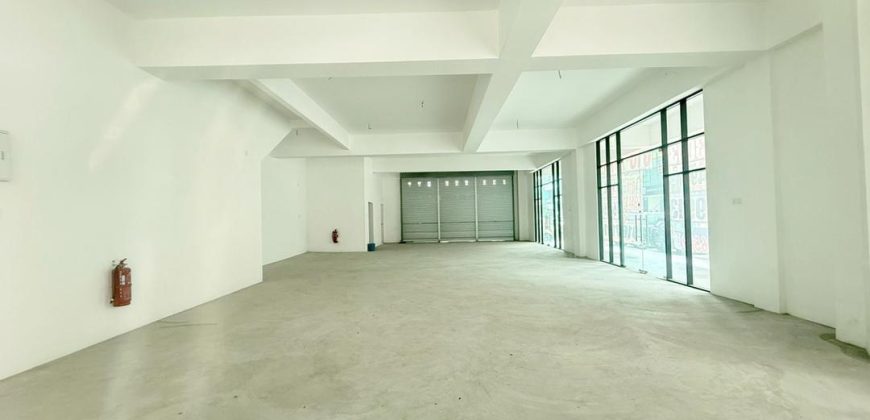 Bandar Dato Onn – 3 Storey Corner Shop Lot – FOR RENT