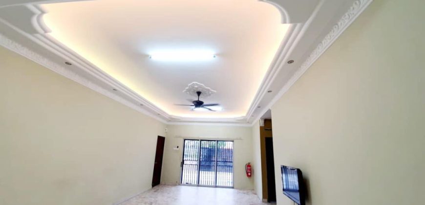 Jb Town Area – 2 Storey Bungalow House – FOR SALE Jb Town Area – 2 Storey Bungalow House – FOR SALE