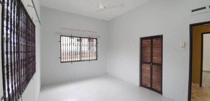 Jb Town Area – 2 Storey Bungalow House – FOR SALE Jb Town Area – 2 Storey Bungalow House – FOR SALE