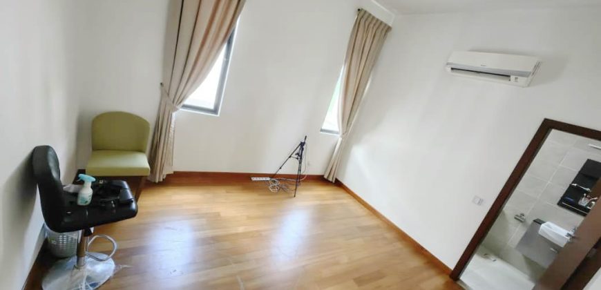 Nusa Duta 3 – 2 Storey Corner Bungalow House – FOR SALE Nusa Duta 3 – 2 Storey Corner Bungalow House – FOR SALE