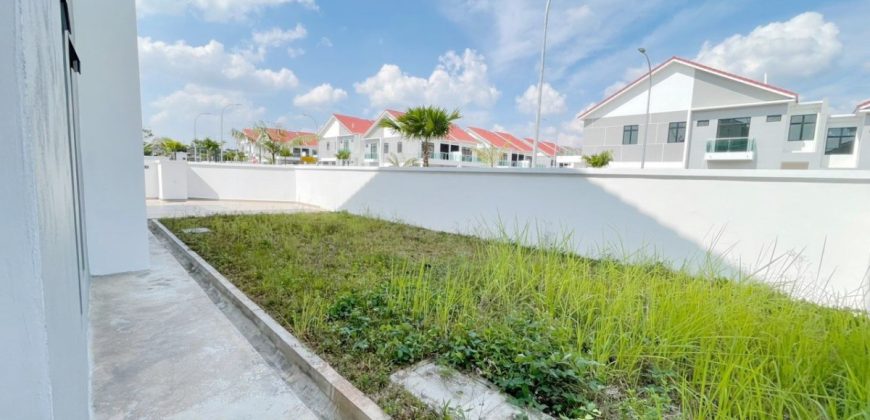 Austin Mutiara @ Mount Austin – 2 Storey Corner Cluster House – FOR SALE