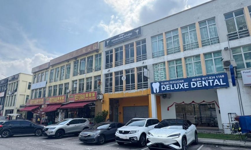 Mount Austin – 3 Storey Shoplot – FOR SALE Mount Austin – 3 Storey Shoplot – FOR SALE