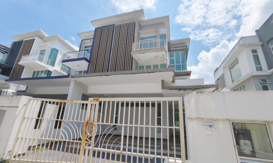 Nusa Sentral – 3 Storey Terrace House – FOR SALE Nusa Sentral – 3 Storey Terrace House – FOR SALE