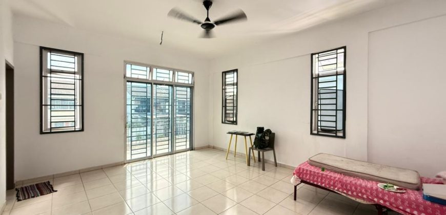 Taman Pulai Mutiara – 2 Storey Cluster House – FOR SALE Taman Pulai Mutiara – 2 Storey Cluster House – FOR SALE