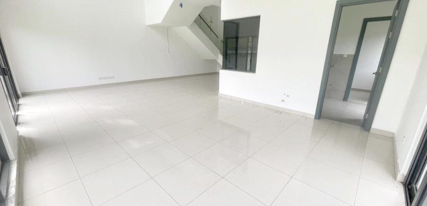 Sunway Lenang Heights – 3 Storey Semi Detached House – FOR SALE Sunway Lenang Heights – 3 Storey Semi Detached House – FOR SALE