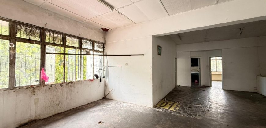 Taman Daya – 2 Storey End Lot Shoplot – FOR RENT