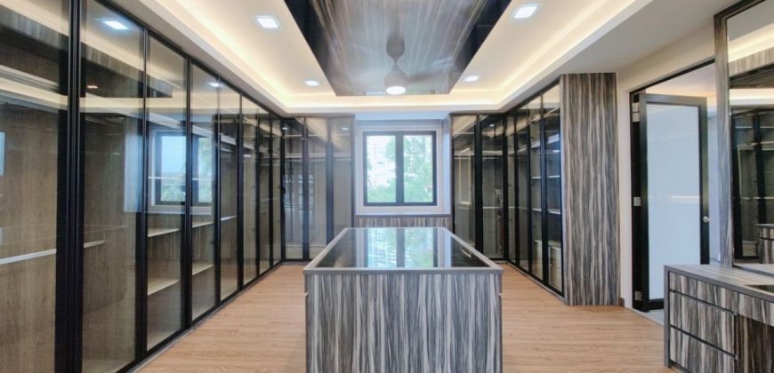 Taman Sri Intan @ Jb Town Area – 3 Storey Semi Detached House – FOR SALE