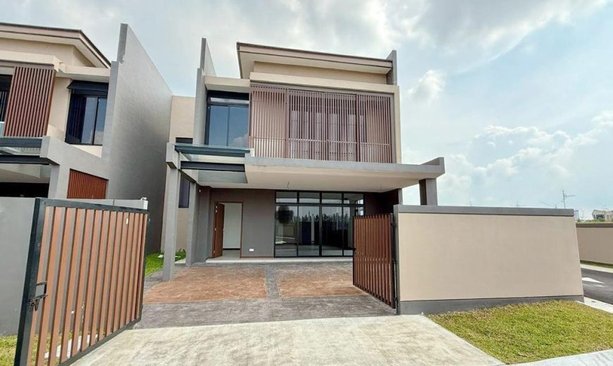 Aurora Resort Villas @ Iskandar Puteri – 2 Storey End Lot Superlink House – FOR SALE Aurora Resort Villas @ Iskandar Puteri – 2 Storey End Lot Superlink House – FOR SALE