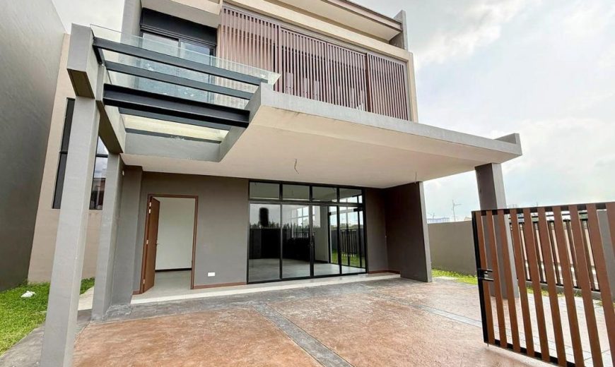 Aurora Resort Villas @ Iskandar Puteri – 2 Storey End Lot Superlink House – FOR SALE Aurora Resort Villas @ Iskandar Puteri – 2 Storey End Lot Superlink House – FOR SALE