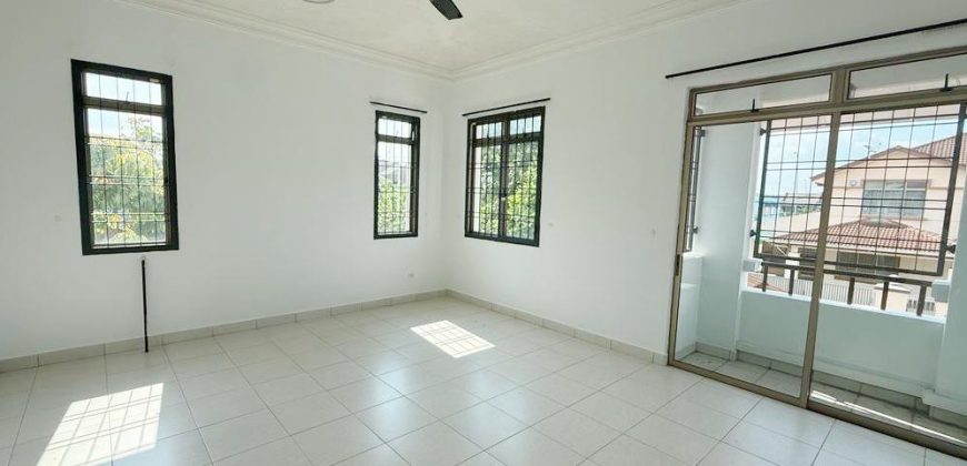 Bukit Indah – 2 Storey Corner Semi Detched House – FOR SALE