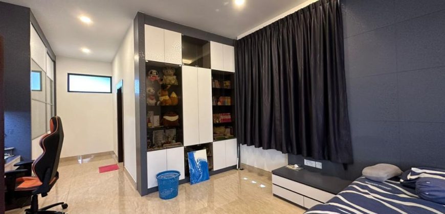 Horizon Hills – 2 Storey Bungalow House – FOR SALE Horizon Hills – 2 Storey Bungalow House – FOR SALE