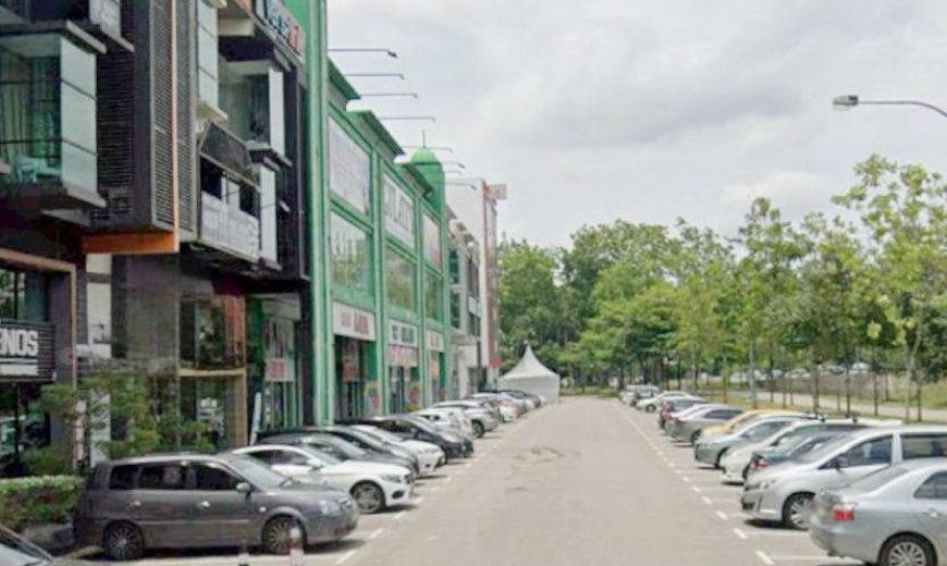 Pusat Perdagangan Danga Utama – 3.5 Storey Shop Lot – FOR SALE Pusat Perdagangan Danga Utama – 3.5 Storey Shop Lot – FOR SALE