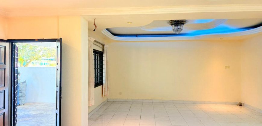Taman Bukit Kempas – 2 Storey Superlink House – FOR SALE
