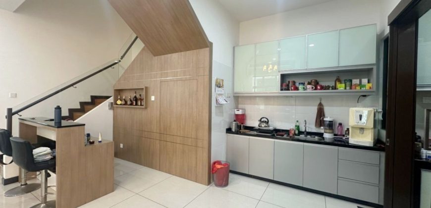 Straits View Residences @ Permas Jaya – 2.5 Storey Semi Detached House – FOR SALE