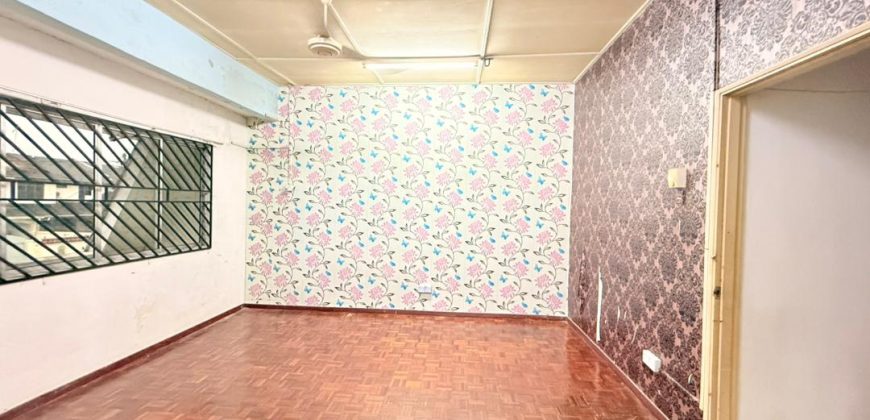 Taman Bukit Kempas – 2 Storey Terrace House – FOR SALE Taman Bukit Kempas – 2 Storey Terrace House – FOR SALE