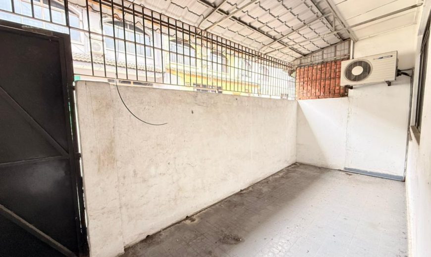 Taman Bukit Mewah – 2 Storey Terrace House – FOR SALE Taman Bukit Mewah – 2 Storey Terrace House – FOR SALE