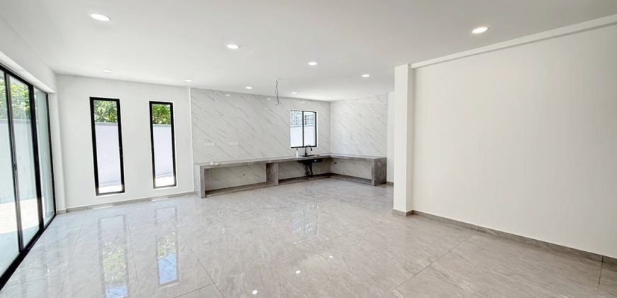 Taman Kebun Teh – 2 Storey Corner Bungalow House – FOR SALE