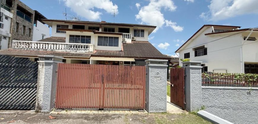 Taman Pelangi – 2.5 Storey Terrace House – FOR SALE