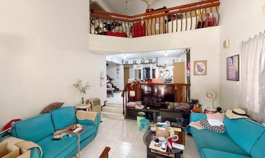 Taman Pelangi – 2.5 Storey Terrace House – FOR SALE Taman Pelangi – 2.5 Storey Terrace House – FOR SALE