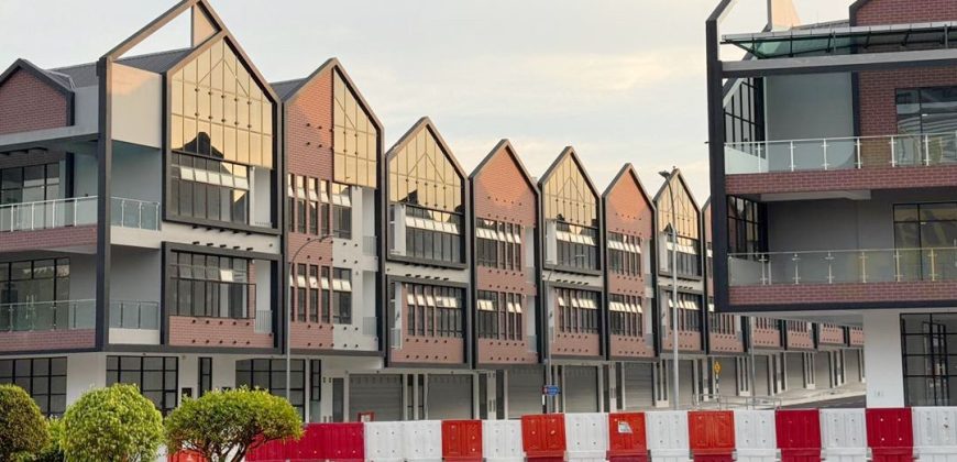 Taman Sutera Utama – 3 Storey Shop Lot – FOR RENT