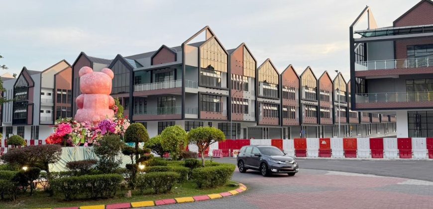 Taman Sutera Utama – 3 Storey Shop Lot – FOR RENT