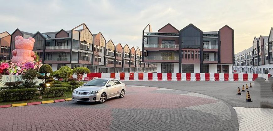 Taman Sutera Utama – 3 Storey Shop Lot – FOR RENT