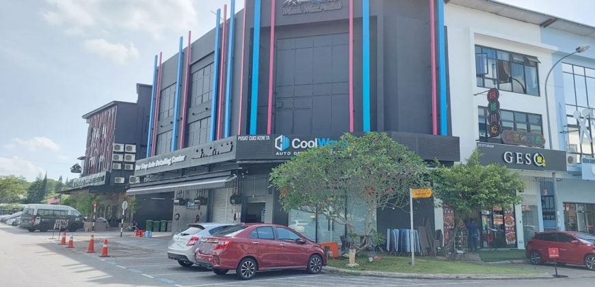 Bukit Indah – 3 Storey Corner Shoplot – FOR SALE