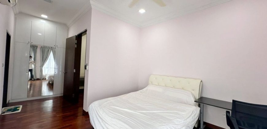 Horizon Hills – 3 Storey Cluster House – FOR SALE