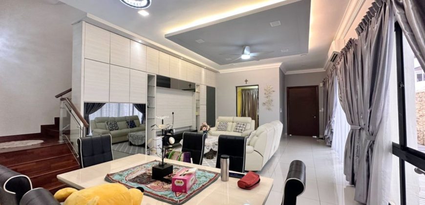 Horizon Hills – 3 Storey Cluster House – FOR SALE