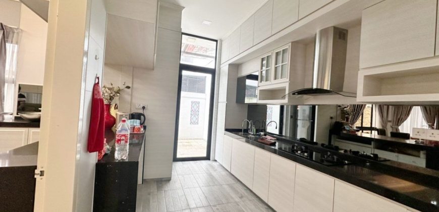 Horizon Hills – 3 Storey Cluster House – FOR SALE