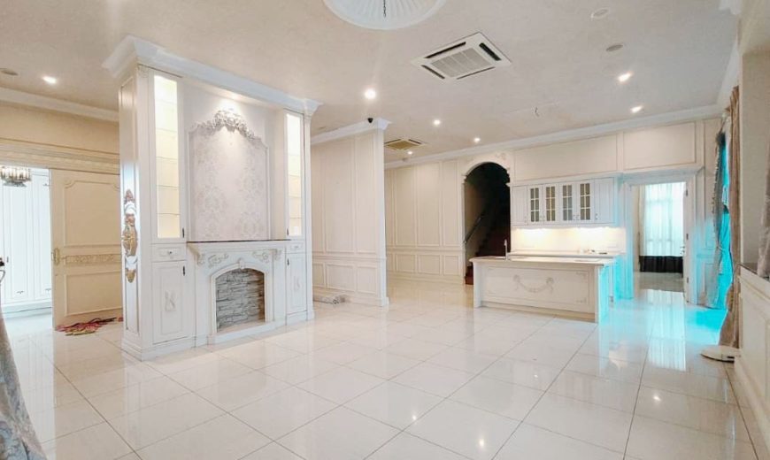 Bukit Indah – 2 Storey End Lot Semi Detached House – FOR SALE Bukit Indah – 2 Storey End Lot Semi Detached House – FOR SALE
