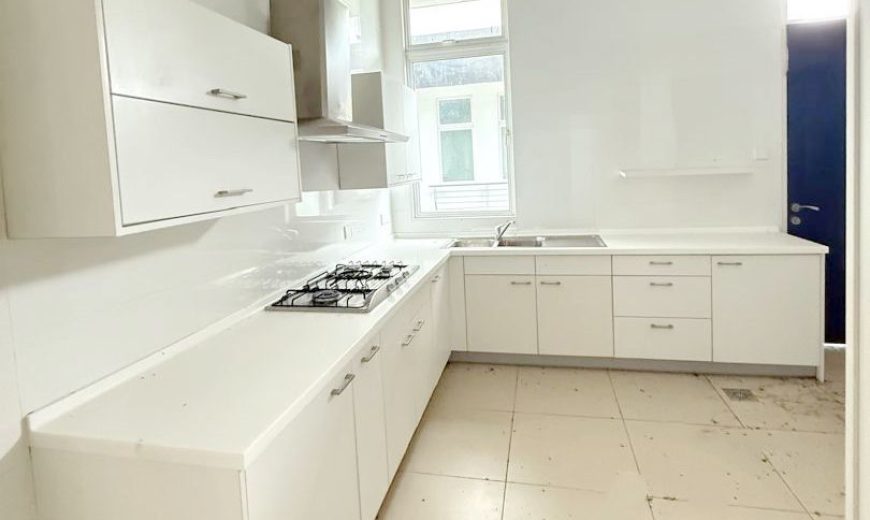Straits View @ Jb Town – 3.5 Storey Bungalow House – FOR SALE Straits View @ Jb Town – 3.5 Storey Bungalow House – FOR SALE