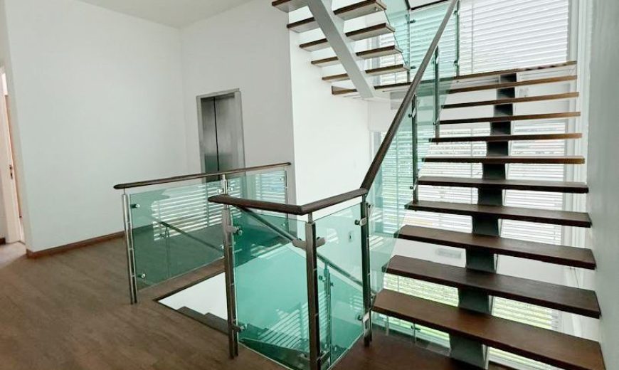 Straits View @ Jb Town – 3.5 Storey Bungalow House – FOR SALE Straits View @ Jb Town – 3.5 Storey Bungalow House – FOR SALE
