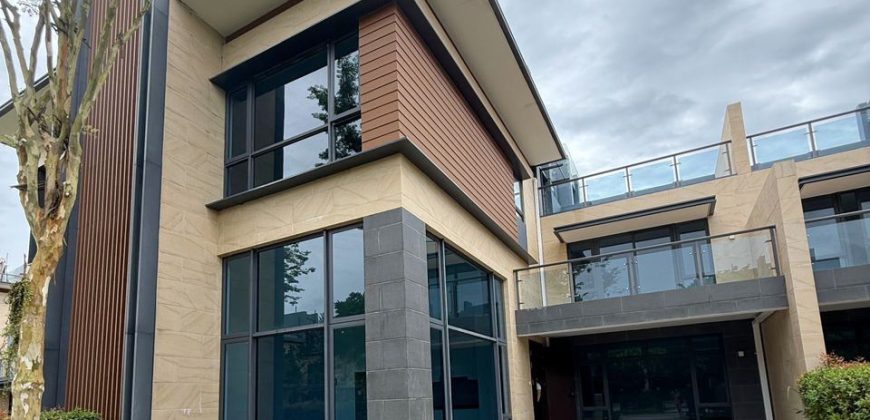 Forest City Golf Villa – 3.5 Storey Villa – FOR SALE