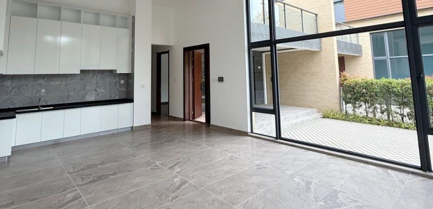 Forest City Golf Villa – 3.5 Storey Villa – FOR SALE