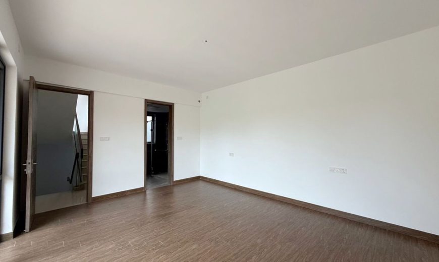 Forest City Golf Villa – 3.5 Storey Villa – FOR SALE Forest City Golf Villa – 3.5 Storey Villa – FOR SALE