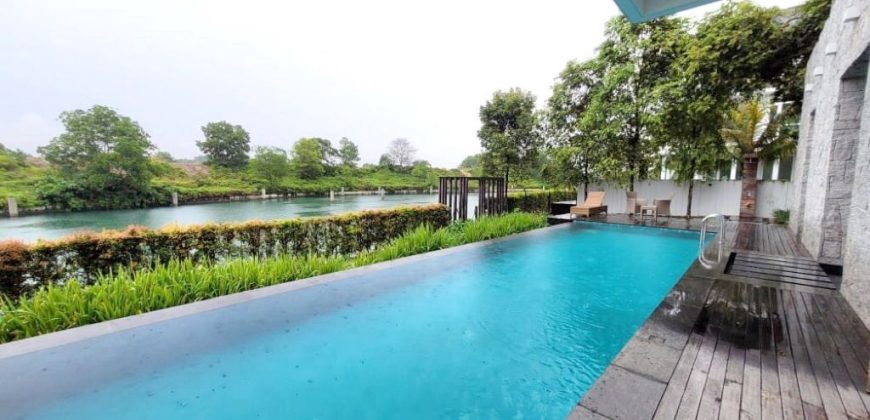 Emerald Bay @ Puteri Harbour – 3 Storey Corner Island Villa – FOR RENT