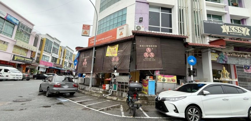 Mutiara Mas – 3 Storey Corner Shop Lot – FOR SALE