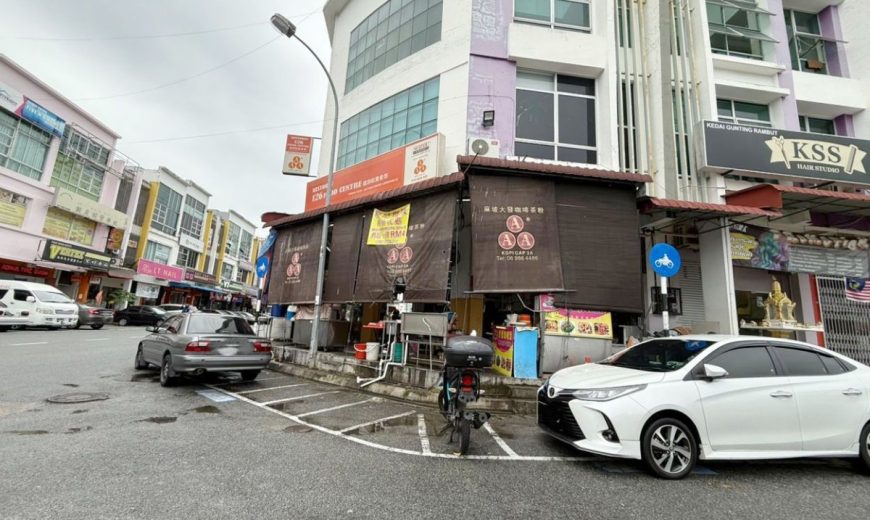 Mutiara Mas – 3 Storey Corner Shop Lot – FOR SALE