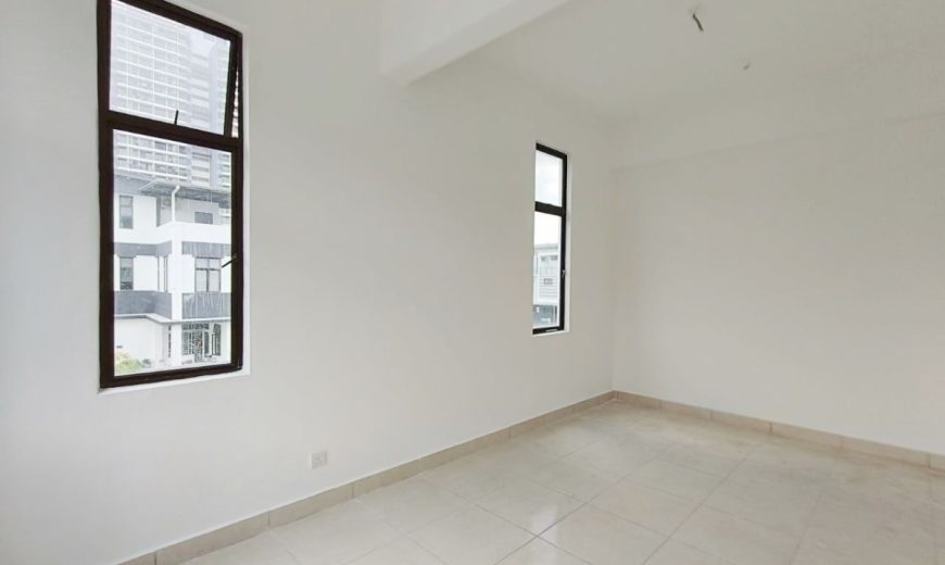 Mutiara Mas – 3 Storey Corner Cluster House – FOR SALE