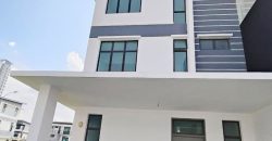 Mutiara Mas – 3 Storey Corner Cluster House – FOR SALE
