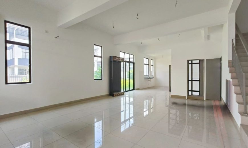 Mutiara Mas – 3 Storey Corner Cluster House – FOR SALE