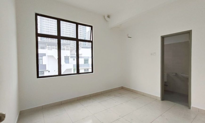 Mutiara Mas – 3 Storey Corner Cluster House – FOR SALE