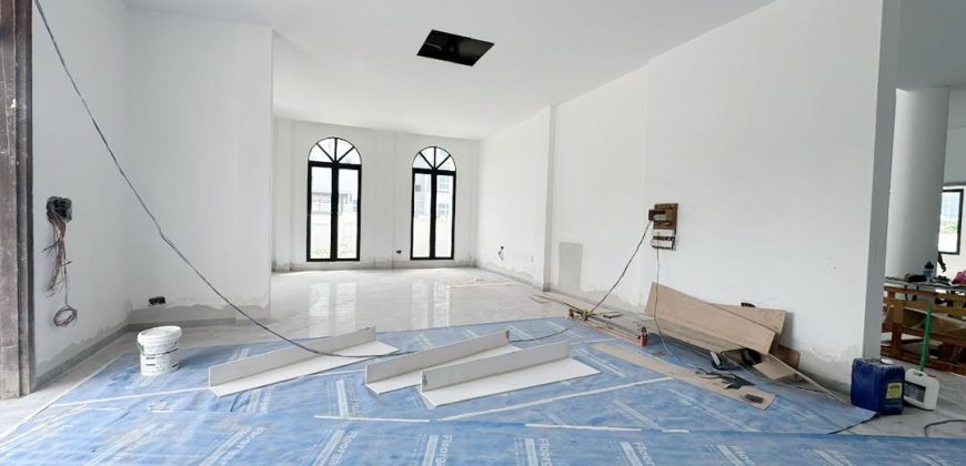 Ponderosa Villa @ Molek – 3 Storey Bungalow House – FOR SALE