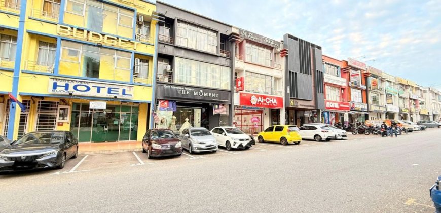 Setia Tropika – 3 Storey Shoplot – FOR SALE